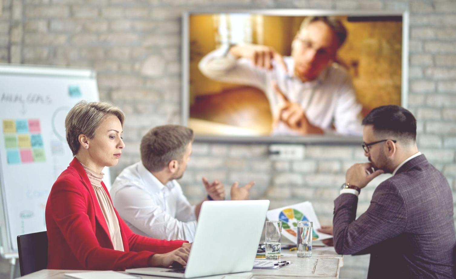 Bureau d'expertise financière avec analyse de documents